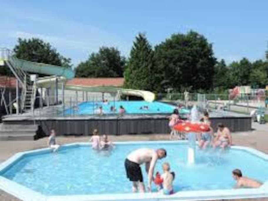 Chalet 14 Met Airco Familiecamping De Tien Heugten Schoonloo Drenthe 外观 照片